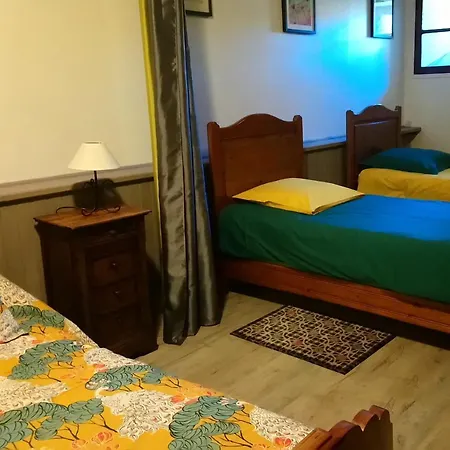 La Ferme Du Crie Bed and Breakfast Chaudeyrolles Buitenkant foto